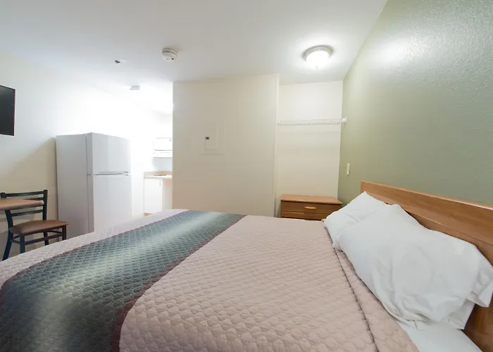 Studio 51 Extended Stay Hotel Phoenix