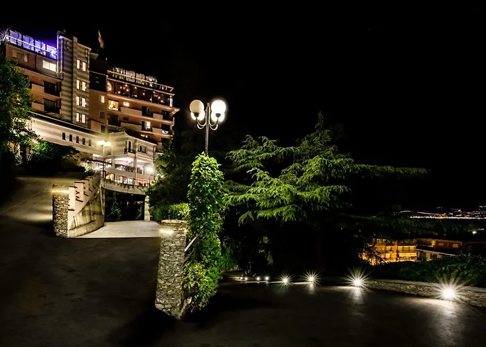 Hotel Vis à Vis Sestri Levante Avec Terrain de Golf