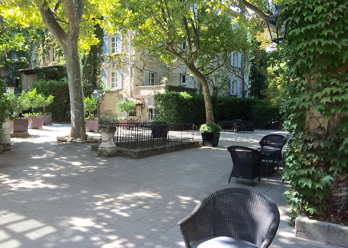 Hotel Le Prieure à Villeneuve-lès-Avignon