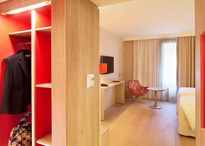 Boutique Hôtel&SPA Oceania L'Univers Tours