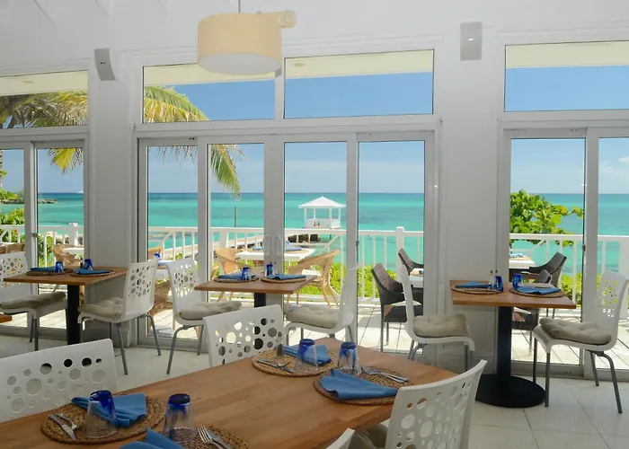 Sandyport Beach Resort Nassau - 4 star Hotel
