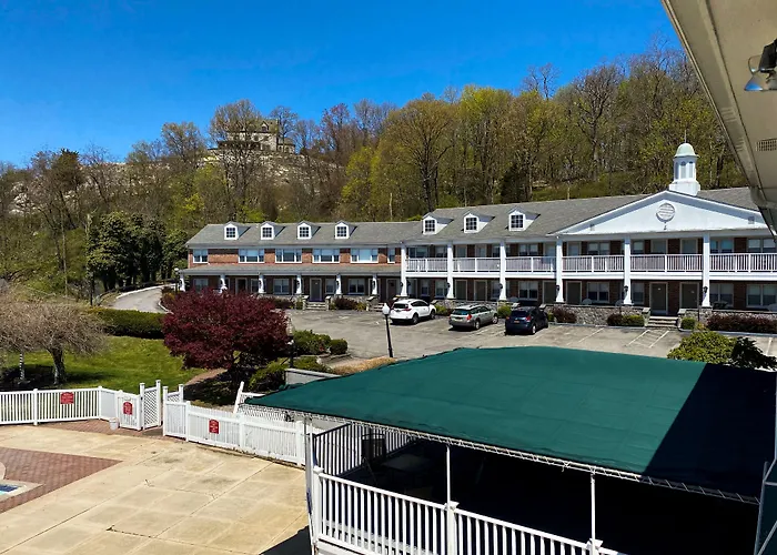 Inn On The Hudson Peekskill