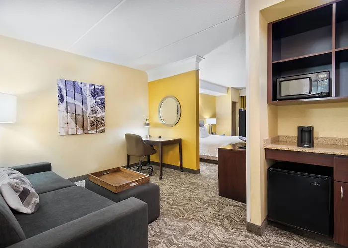Wheeling Hotels