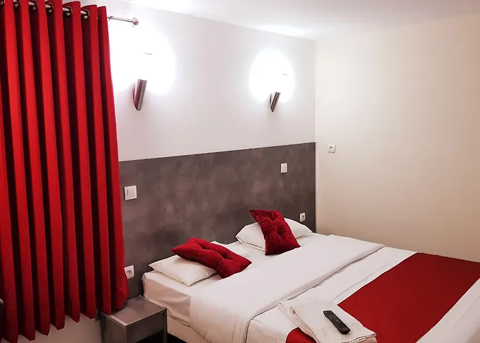 BRIT Hotel Rouen Nord - Barentin
