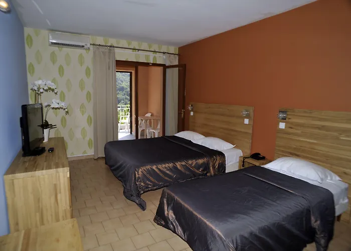 Logis Hotel Le Lonca Porto 