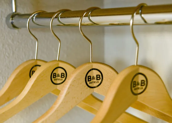 Boutique B&B HOTEL Nîmes Centre Arènes