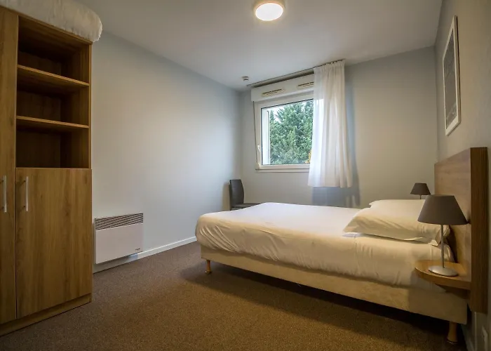 KOSY Appart'hôtel Le Champ De Mars Reims