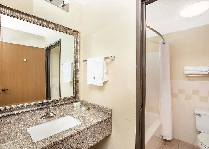 Americinn By Wyndham Lincoln North