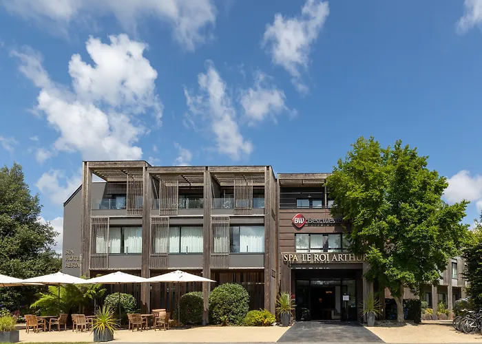 Best Western Plus Le Roi Arthur Hôtel&Spa Ploërmel Avec Terrain de Golf