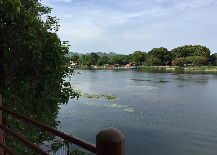 Tamarind Guesthouse Kanchanaburi