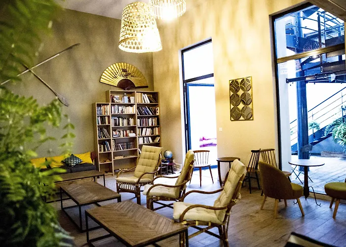 Georges Hostel&Café Sète
