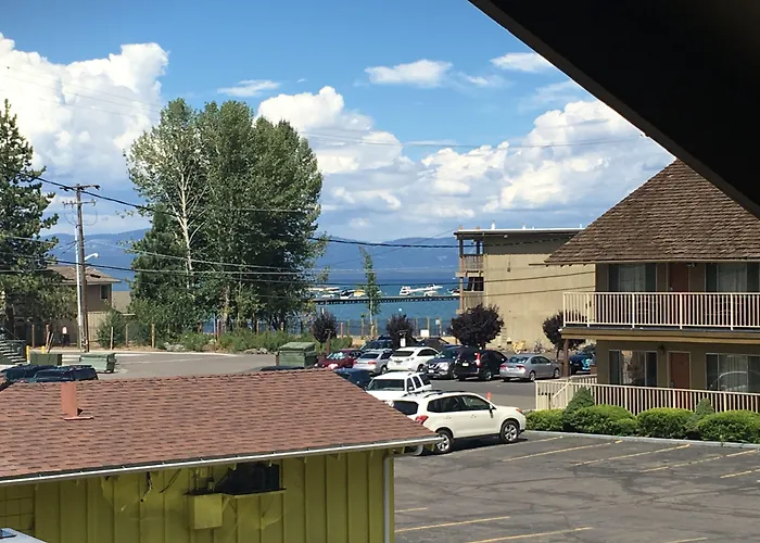 Pet friendly Hotel Elevation South Lake Tahoe