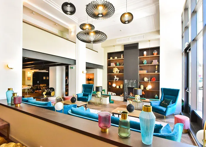 Boutique Hôtel La Villa Port d'Antibes&Spa