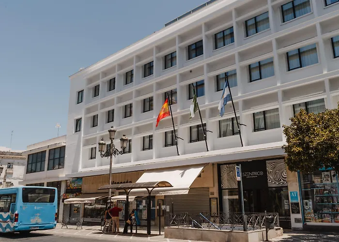 Eszentrico Suites-Rooftop Bar & Piscina Jerez de la Frontera