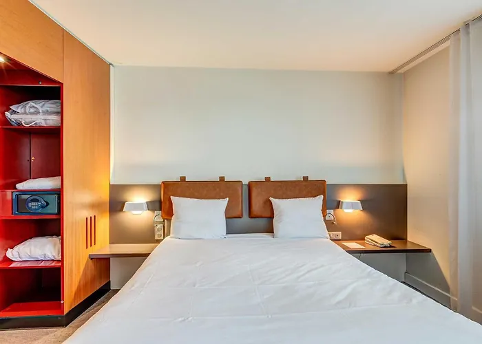 Saint-Denis (Seine-Saint-Denis) Hotels