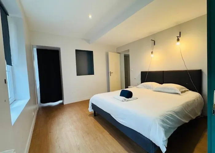 Stunning 230M With Garden In The City Center Caen Privée