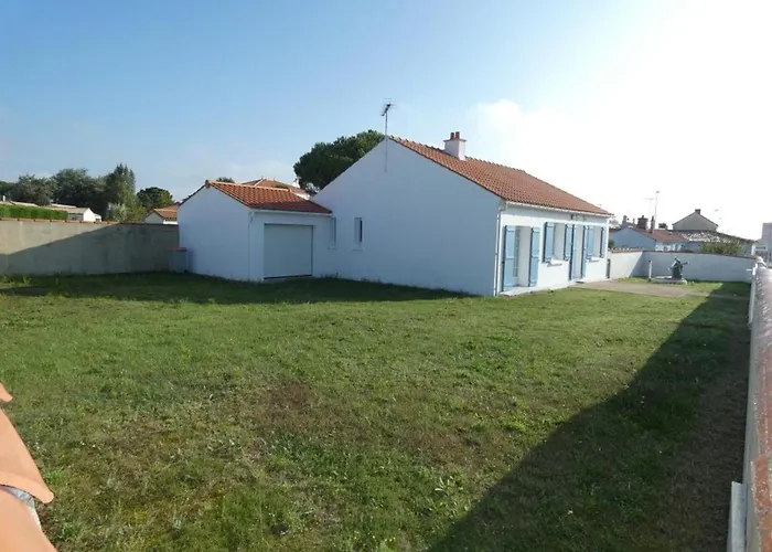 Maison de Vacances à 1km de la Plage - 2 Chambres, Jardin, Terrasses, Proche Commerces - FR-1-540-252 Notre-Dame-de-Monts