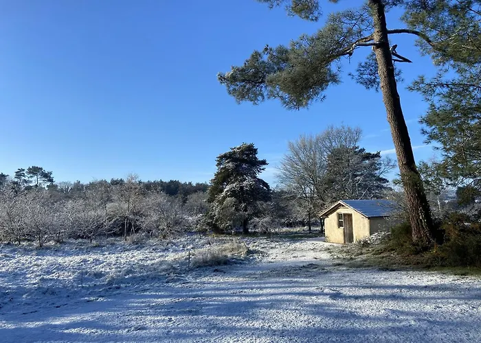 maisonnette écologique isolée en botte de paille Ploërmel