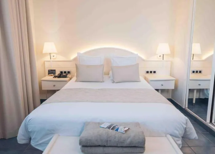 Boutique Hotel Port Salins By Pierre & Vacances Empuriabrava