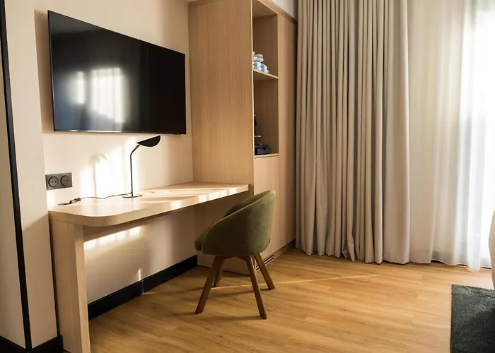 Relais De La Malmaison Paris Rueil Hôtel-Spa