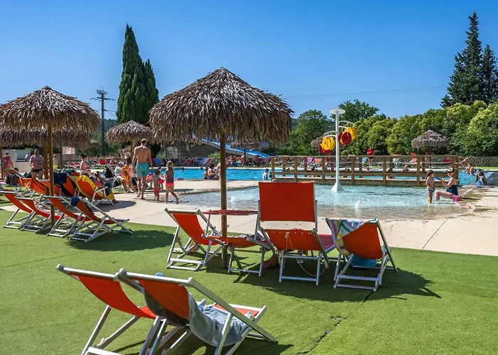 Camping Les Hautes Prairies Lourmarin