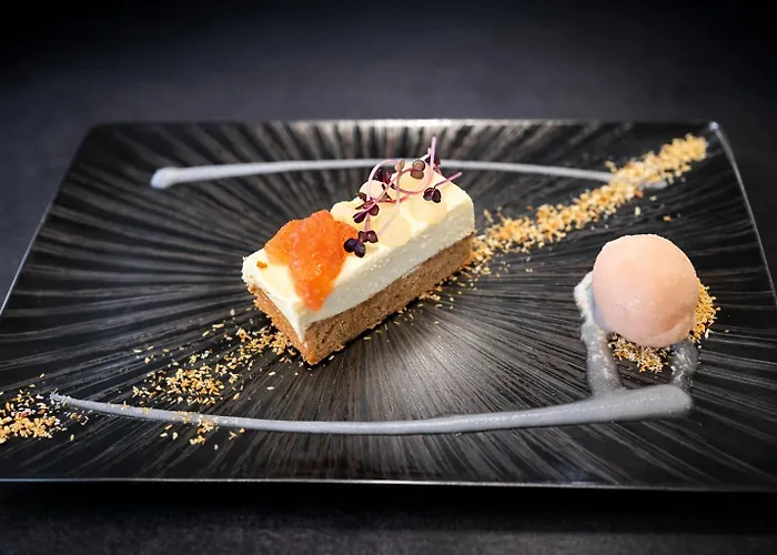 Logis Au Grand Hotel et son restaurant Mayenne