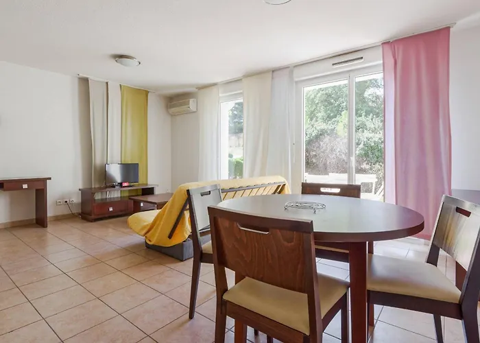 Comfort Aparthotel Six-Fours Six-Fours-les-Plages