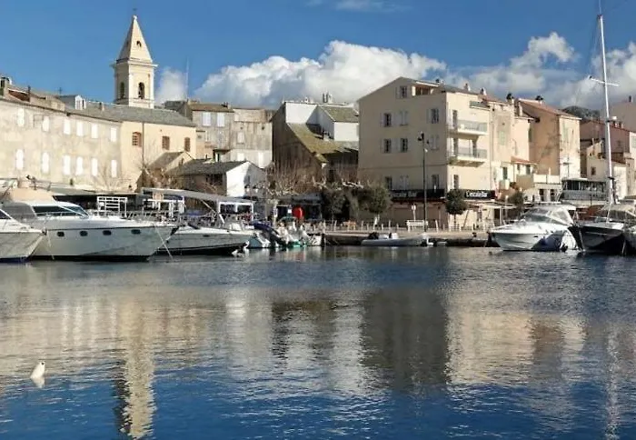 Hotel Madame Mere Saint-Florent 