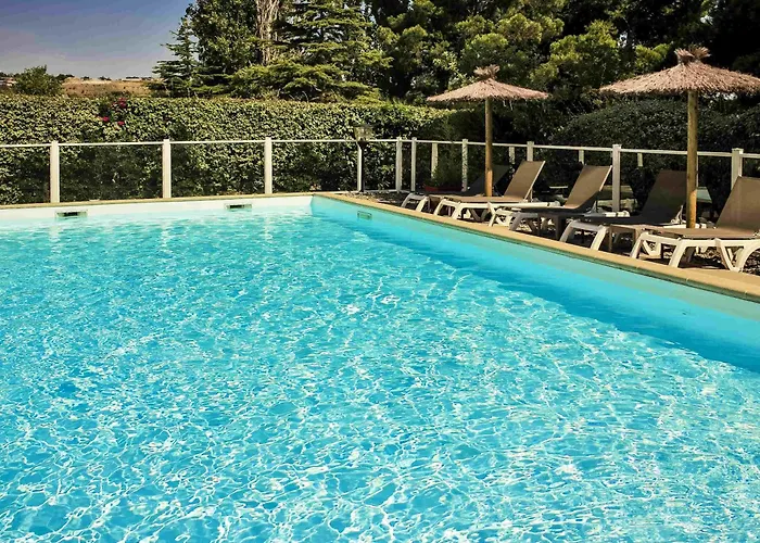 Hotel ibis Marseille Provence Aéroport à Marignane