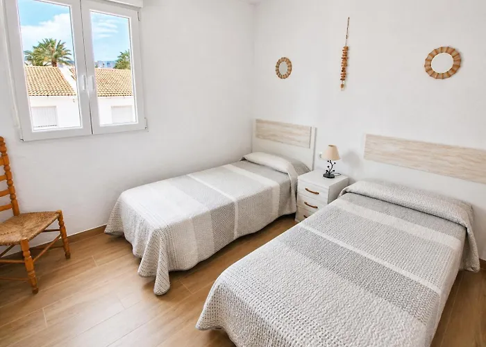 Peniscola 1A Linea De Playa - Terraza Privada - Parking - Ideal Familias 6-7 Pax O Parejas 2-4 Pax