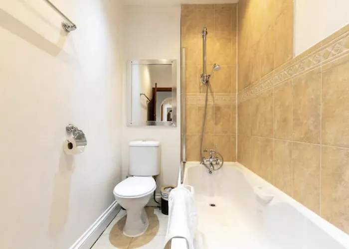 Villa Metropolitan - 203 Millbrook Road à Southampton