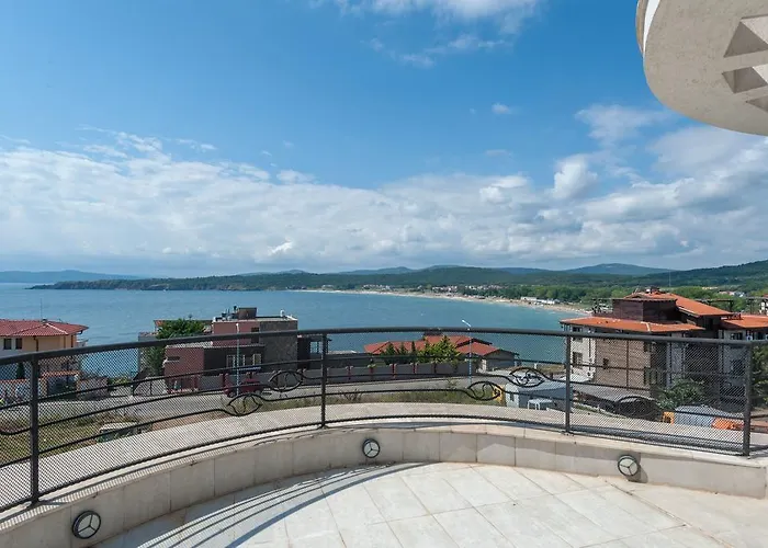 Villa Luxury House On Buzhaka à Sozopol avec Piscine