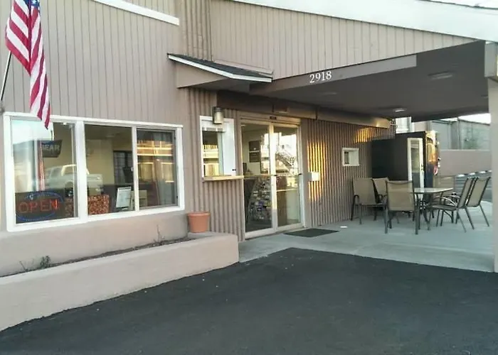 Travelodge By Wyndham Flagstaff Near I-40