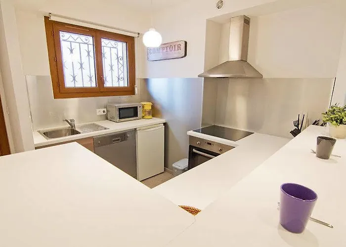 Hotel Le Rabelais à Roquebrune-sur Argens