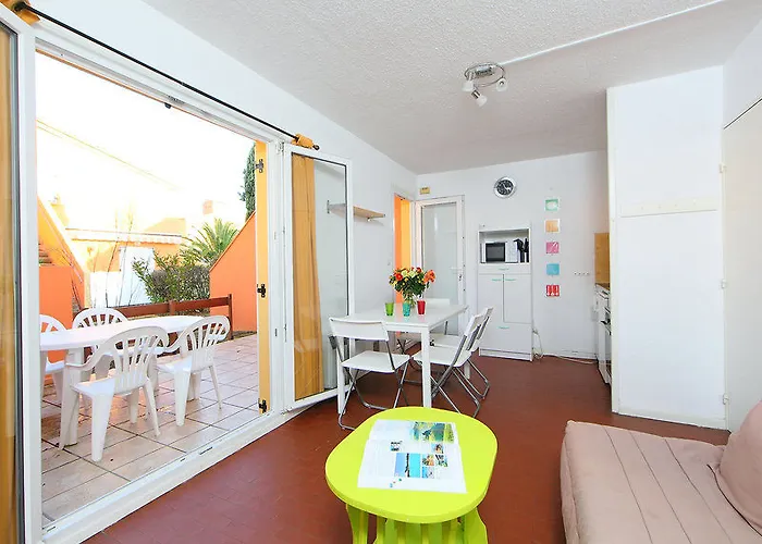 Hotel Les Quatre Soleils à Agde Avec Terrain de Golf