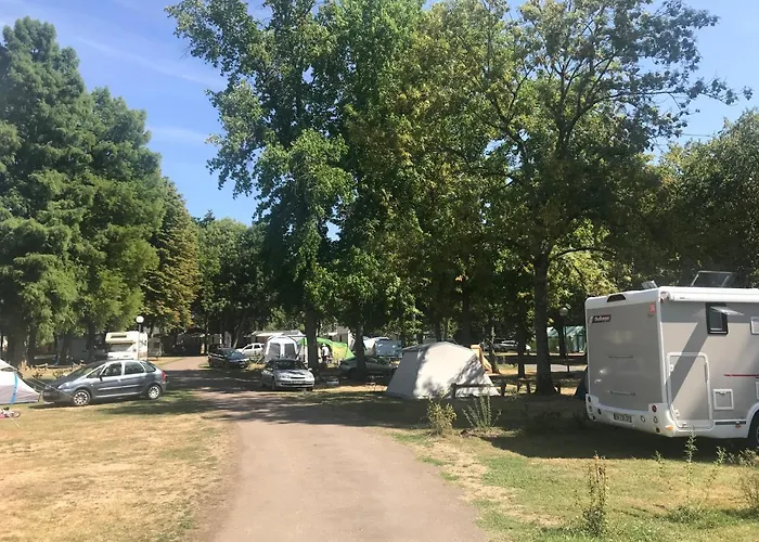 Camping le Rochat Belle Isle Châteauroux
