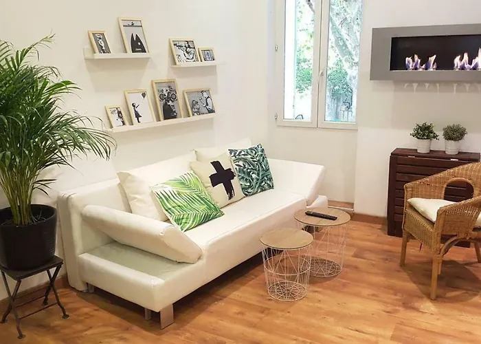 GregBnb - T2 Cosy et design - PARKING INCLUS - WiFi - 15min Gare Toulon