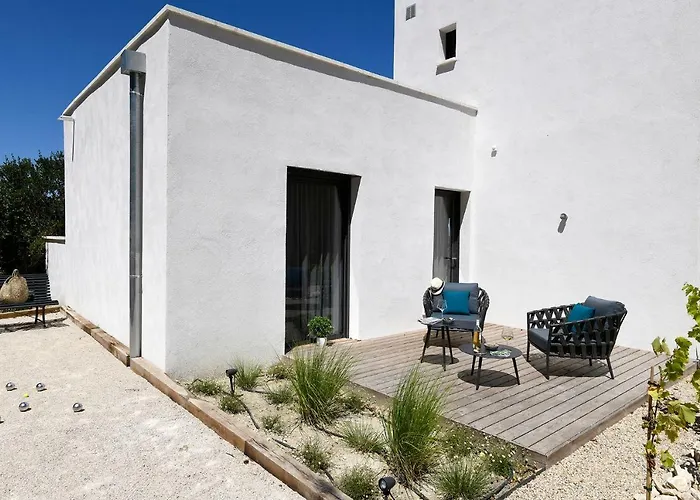 Les Loges en Provence Villa Ventoux Villeneuve-lès-Avignon avec Piscine