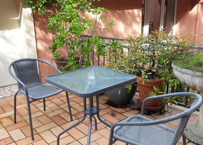 Hotel la maison rose: lieu atypique à Nemours