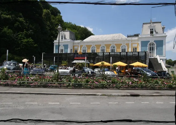 Hotel De La Paix Bagnères-de-Bigorre
