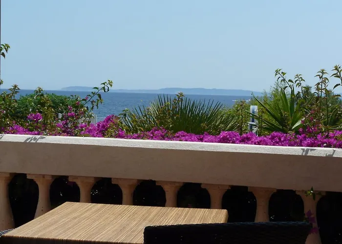Hôtel Beau Soleil Le Lavandou