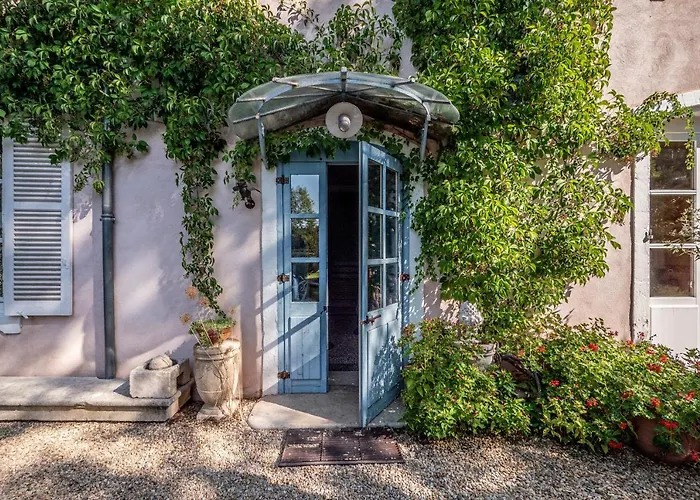 Bed and Breakfast Mas d'Escattes à Nîmes